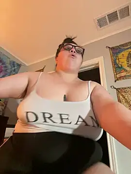 ItsBunniBabe online show from July 26, 2026, 6:31 am