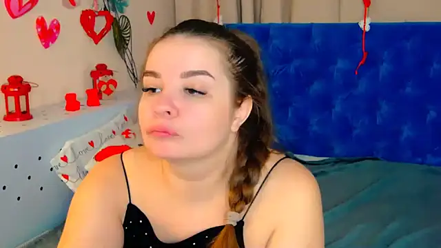 Snapshot of Riisse chatting on February 13, 2025, 4:32 am Riisse online show from February 13, 2025, 4:32 am