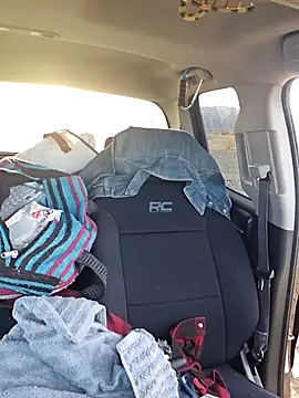 Snapshot of SheIsSomething chatting on February 28, 2025, 12:43 am SheIsSomething online show from February 28, 2025, 12:43 am