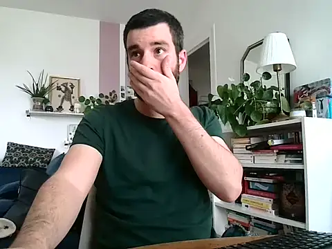 Snapshot of Simon-tem chatting on March 5, 2026, 1:19 pm Simon-tem online show from March 5, 2026, 1:19 pm