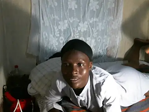 cute-shamza online show from December 17, 2025, 5:40 pm