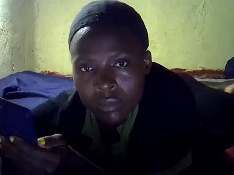 cute-shamza online show from October 18, 2025, 5:15 pm