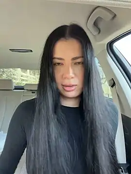 clairewntr online show from April 11, 2026, 12:09 pm