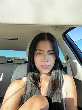 clairewntr online show from April 7, 2026, 3:47 pm