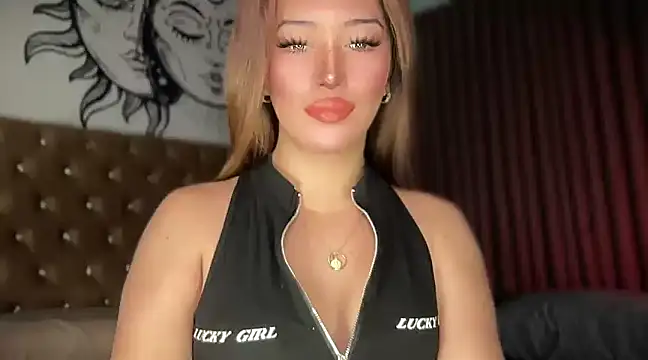 Snapshot of Jasmine_Elcock chatting on January 21, 2025, 10:19 pm Jasmine Elcock online show from January 21, 2025, 10:19 pm