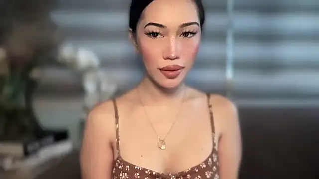 Snapshot of Jasmine_Elcock chatting on October 10, 2025, 5:08 am Jasmine Elcock online show from October 10, 2025, 5:08 am