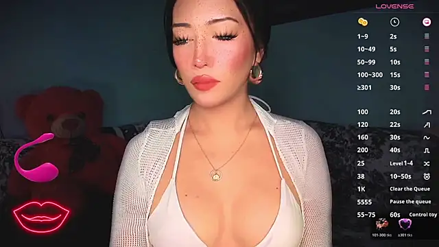 Jasmine Elcock online show from December 2, 2025, 7:59 pm