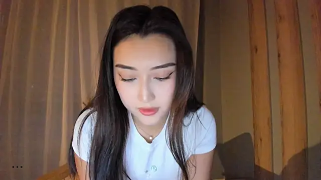 Snapshot of jin__ray chatting on October 27, 2025, 2:07 pm jin  ray online show from October 27, 2025, 2:07 pm