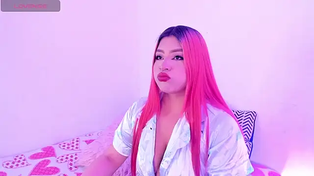 SophieRossi online show from September 29, 2025, 2:23 pm