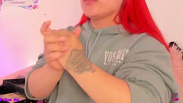 SophieRossi online show from November 22, 2025, 4:00 am