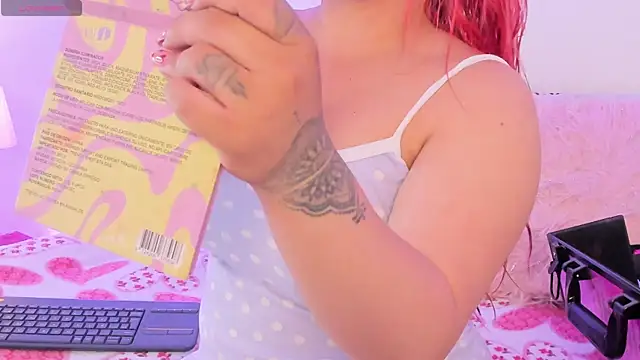 SophieRossi online show from September 27, 2025, 2:01 pm