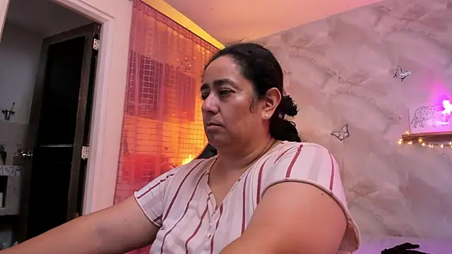 Snapshot of agathaxxx-69 chatting on September 27, 2025, 7:42 pm agathaxxx-69 online show from September 27, 2025, 7:42 pm