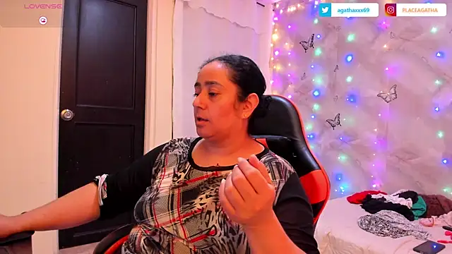 Snapshot of agathaxxx-69 chatting on January 5, 2026, 8:12 pm agathaxxx-69 online show from January 5, 2026, 8:12 pm