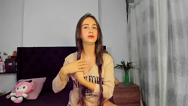 AndreaStivens online show from November 15, 2025, 9:24 am