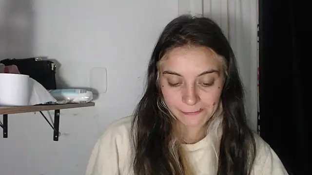 mariecam420 online show from February 17, 2025, 11:22 pm