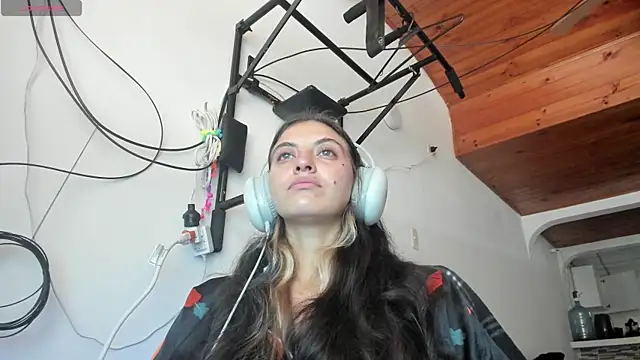 mariecam420 online show from January 18, 2026, 3:59 pm