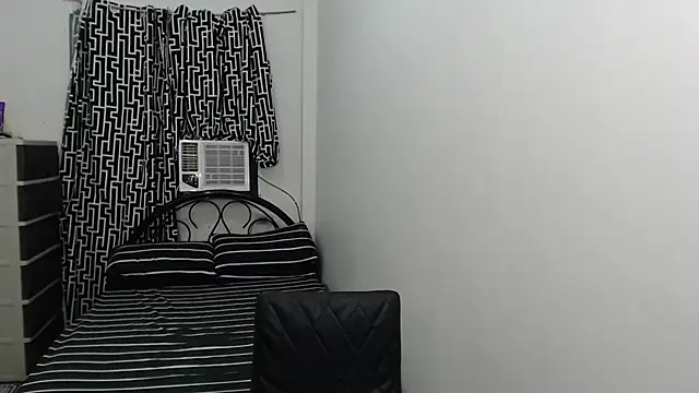 AmazingLuchie online show from February 27, 2025, 8:46 am
