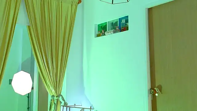 magali 19 online show from March 14, 2026, 8:04 pm