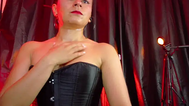 Snapshot of MistressSlut1 chatting on October 10, 2025, 11:11 am MistressSlut1 online show from October 10, 2025, 11:11 am