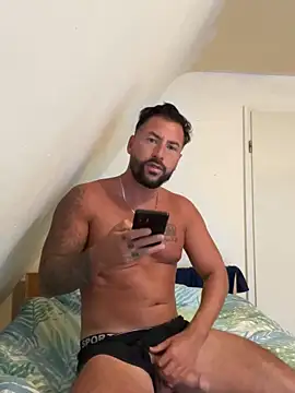 2guysforu online show from September 11, 2025, 6:13 am