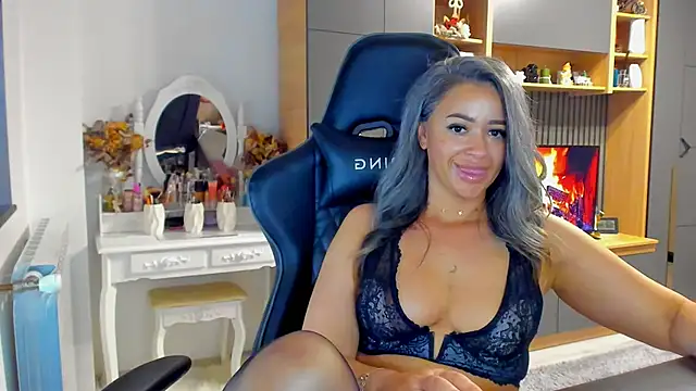 Claire95  online show from November 23, 2025, 5:23 pm