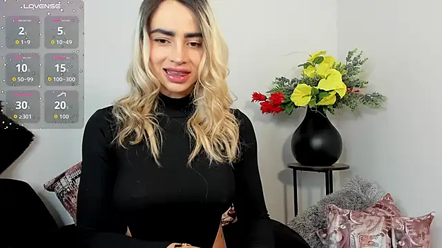 alissondomitt online show from October 6, 2025, 2:51 pm