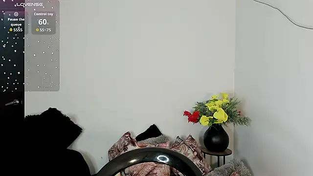 alissondomitt online show from September 29, 2025, 8:03 pm