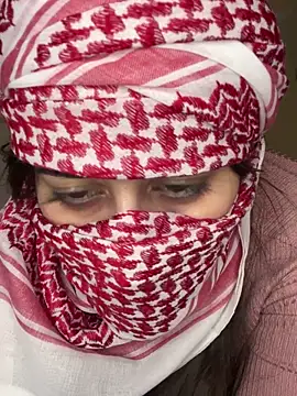 Snapshot of arabiaAna chatting on September 21, 2025, 1:05 pm arabiaAna online show from September 21, 2025, 1:05 pm