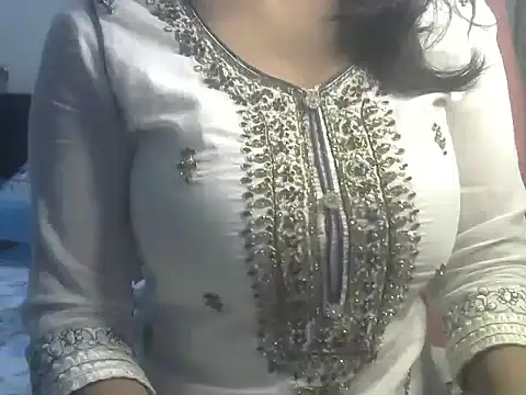 Snapshot of SiaraSiyA chatting on February 12, 2025, 6:51 pm SiaraSiyA online show from February 12, 2025, 6:51 pm