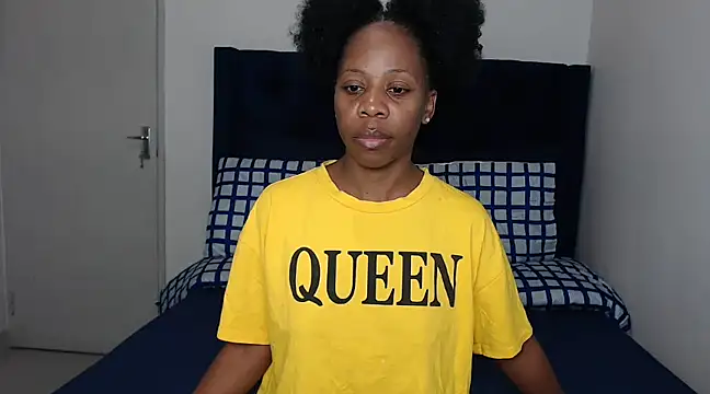 Snapshot of QUEENMANDYY chatting on March 3, 2025, 2:22 am QUEENMANDYY online show from March 3, 2025, 2:22 am