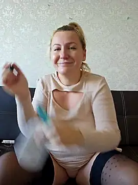 Marushka online show from October 2, 2025, 6:06 am