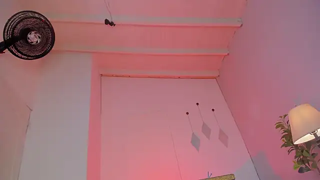 Snapshot of swt-booty chatting on September 22, 2025, 5:19 pm swt-booty online show from September 22, 2025, 5:19 pm