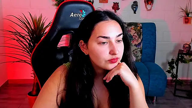 Snapshot of CeceliaJohnson chatting on October 14, 2025, 8:04 am CeceliaJohnson online show from October 14, 2025, 8:04 am