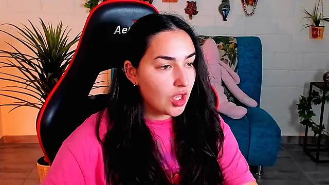 Snapshot of CeceliaJohnson chatting on October 11, 2025, 8:04 am CeceliaJohnson online show from October 11, 2025, 8:04 am