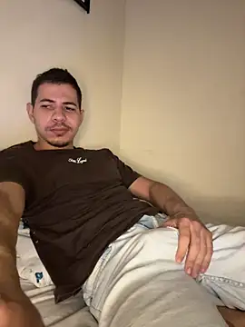 Snapshot of steven_clain chatting on October 15, 2025, 10:51 pm steven clain online show from October 15, 2025, 10:51 pm