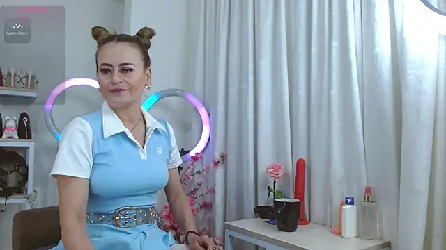 Snapshot of magenta_maturr chatting on September 13, 2025, 5:24 pm magenta maturr online show from September 13, 2025, 5:24 pm