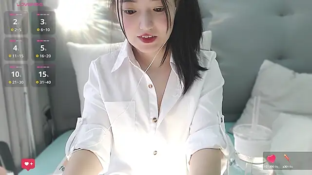 Snapshot of Anne-Sweet chatting on January 31, 2025, 6:35 am Anne-Sweet online show from January 31, 2025, 6:35 am