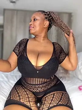 Hyra Ari online show from October 5, 2025, 5:53 am