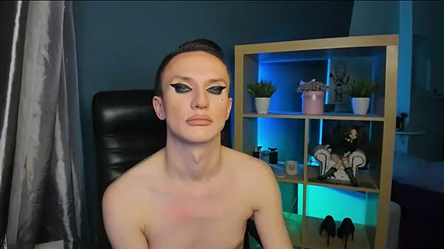 Snapshot of Cristal_Connors chatting on December 22, 2024, 8:47 pm Cristal Connors online show from December 22, 2024, 8:47 pm