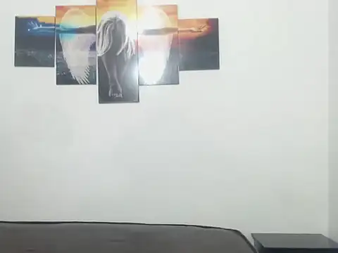 andreahhill online show from March 26, 2026, 12:42 am