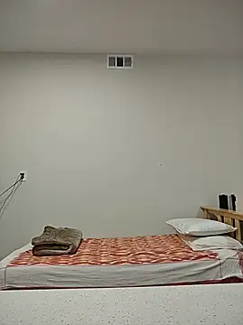 Snapshot of Susannemilf chatting on October 28, 2025, 3:40 am Susannemilf online show from October 28, 2025, 3:40 am