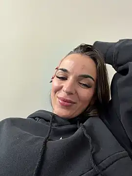 Snapshot of Bad_Giorgia chatting on October 19, 2025, 4:54 pm Bad Giorgia online show from October 19, 2025, 4:54 pm