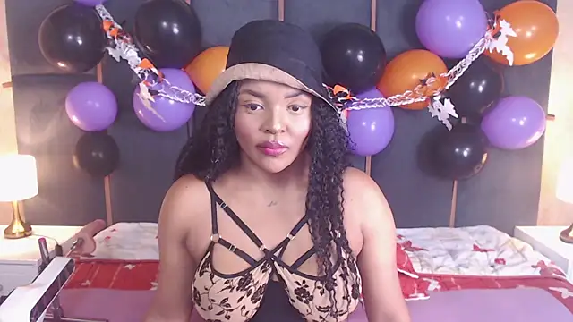 Snapshot of TashaDex chatting on October 26, 2025, 2:06 pm TashaDex online show from October 26, 2025, 2:06 pm