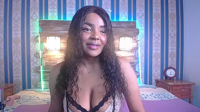 Snapshot of TashaDex chatting on November 6, 2025, 12:53 pm TashaDex online show from November 6, 2025, 12:53 pm