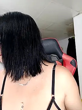 mia anyeli online show from March 17, 2025, 5:05 pm