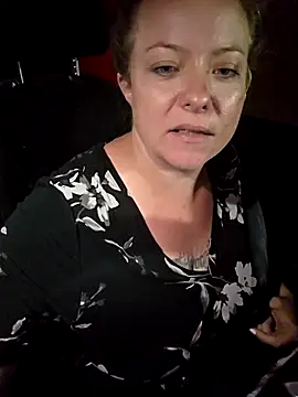 Snapshot of julimonroe chatting on September 18, 2025, 3:42 am julimonroe online show from September 18, 2025, 3:42 am