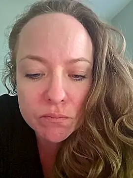 julimonroe online show from February 12, 2026, 11:59 pm