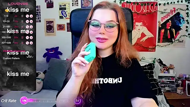Snapshot of StellaMilla chatting on March 18, 2025, 10:15 pm StellaMilla online show from March 18, 2025, 10:15 pm