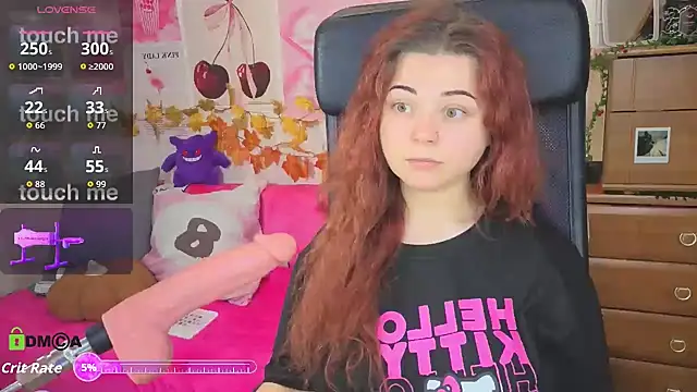 StellaMilla online show from November 3, 2025, 12:38 am