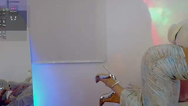 Snapshot of Lia_Tinez chatting on March 2, 2026, 11:33 pm Lia Tinez online show from March 2, 2026, 11:33 pm